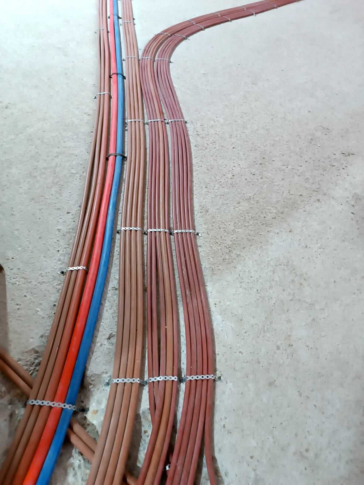 firma instalatii electrice electrician Bistrita - executie instalatii electrice